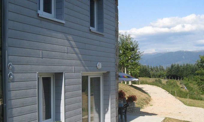 Thiolieres House | FULL NATURE DOUGLAS GITE