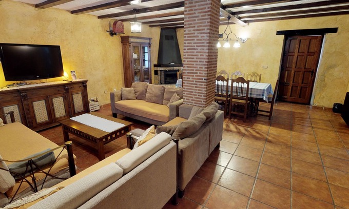 Villanueva de Arriba Cottage | Full rental cottage