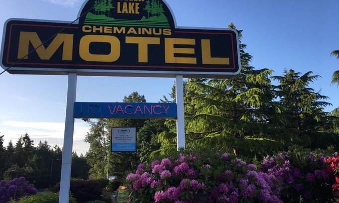 Chemainus Hotel | Fuller Lake Chemainus Motel