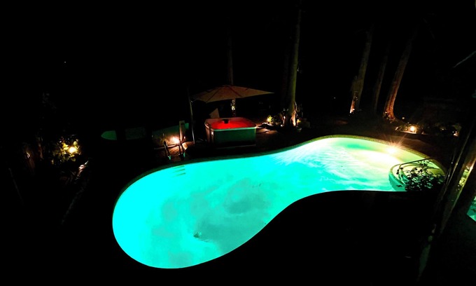 Delta Apartment | Fully AirConditioned Resort Style home living w/Hottub,outdoor shower and pool.