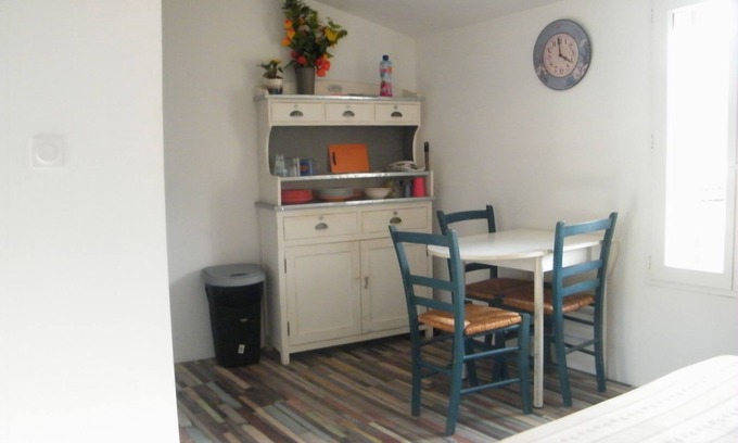 Malijai Apartment | Fully equipped air-conditioned studio