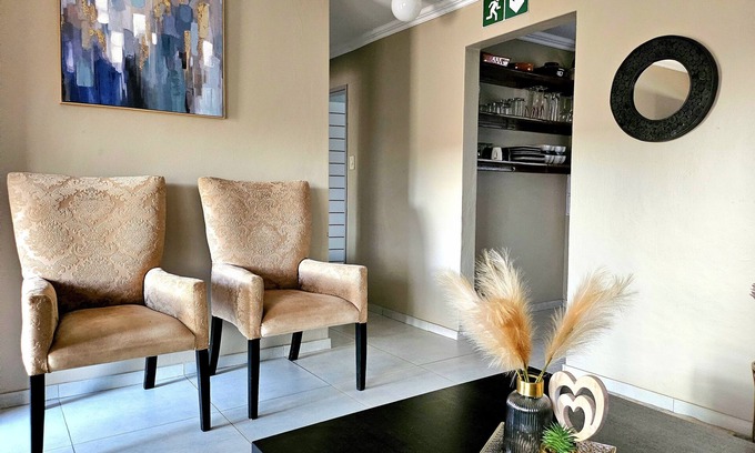Mmabatho House | Fully equipped self-catering house. nTheeHost@1924 - Mahikeng/Mmabatho