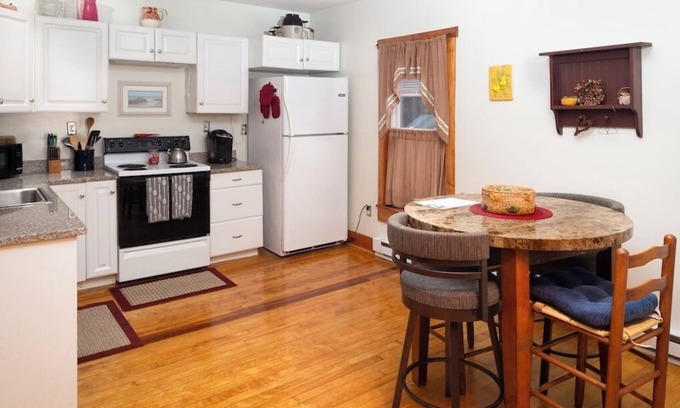Brattleboro Apartment | Fully furnished/everything included/Pet Friendly!