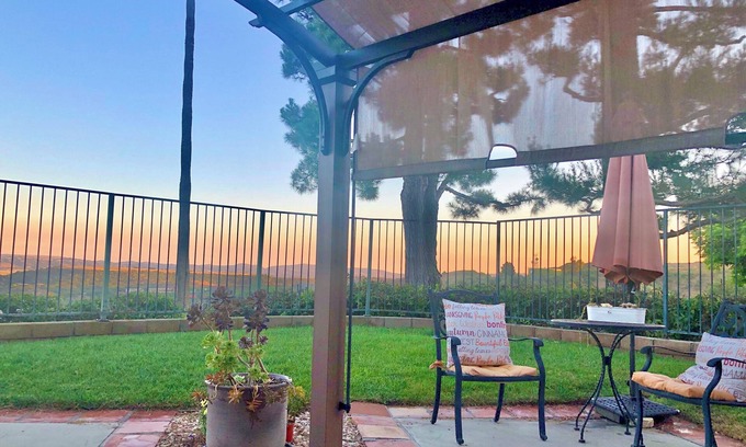 Bonita House | Fully Furnished Rental Property with High-Ceiling and Spectacular Sunset Views
