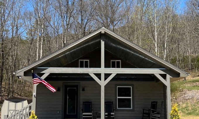 Salem Cottage | Fully Renovated Cottage - Minutes from Appalachian Trail & Carvins Cove