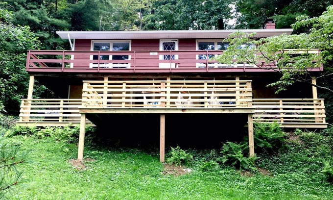 Carrollton Cabin | Fully Renovated Leesville Lake - Contemporary Cabin, 2 Marinas on lake!