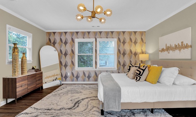 East Midtown House | Fun Cozy Memphis Getaway Close to Beale Street!