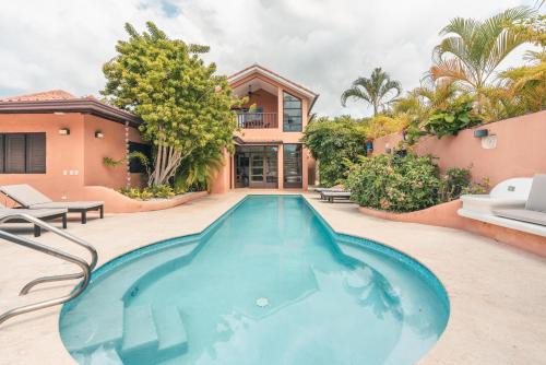 Los Lagos Villa | Fun in the sun classic villa at Los Lagos in Casa de Campo
