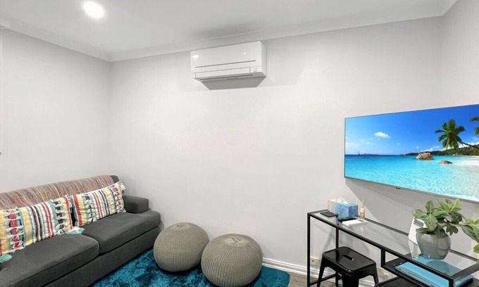 Fitzroy Apartment | Funky Fitzroy apartment so close to the action