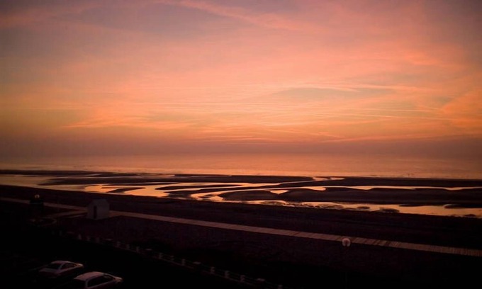 Cayeux-sur-Mer Apartment | Furnished Apartment with balcony or terrace