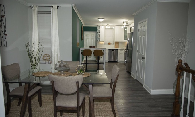 West Philadelphia House | Furnished Beautiful Row House Near University Of Pennsylvania