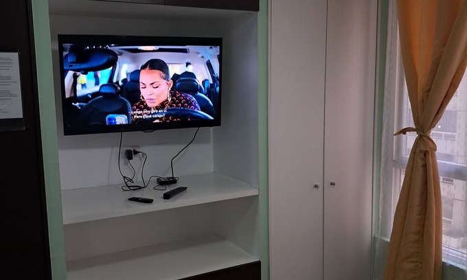 Las Rejas Apartment | Furnished Home Studio Apartment near the subway