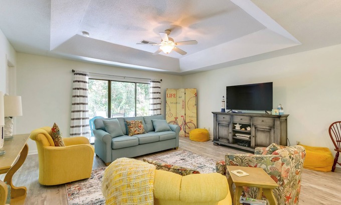 Lawton Woods Cottage | Furnished Patio: Hilton Head Island Resort Cottage