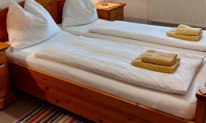 Sankt Georgen im Attergau Apartment | Fuschlsee - Frühstückspension Holzapfel