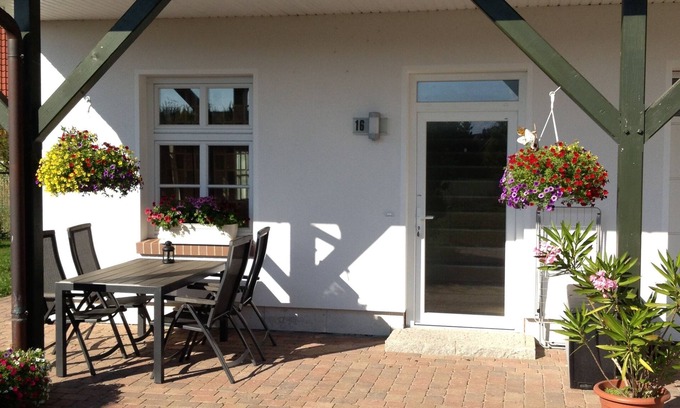 Saal Apartment | FW near Fuhlendorf south of the Bodden coast. 70sqm for 4 people idyllic location on the forest
