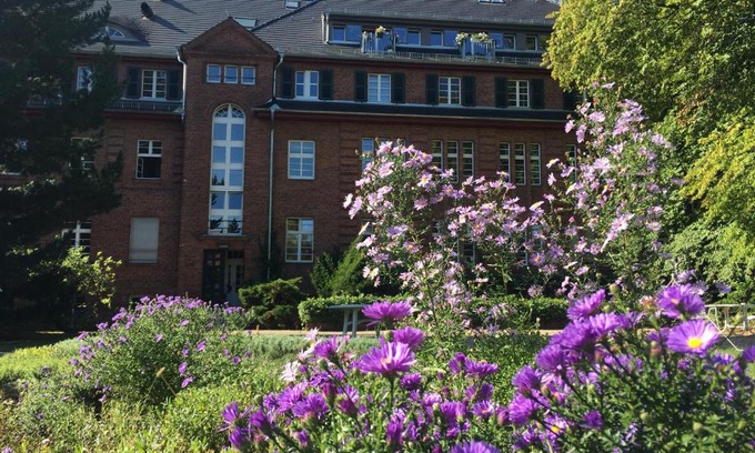Zehlendorf Hotel | Gäste- und Tagungshaus am Glockengarten