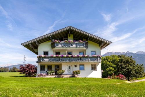 Oberperfuss Apartment | Gästehaus Weber