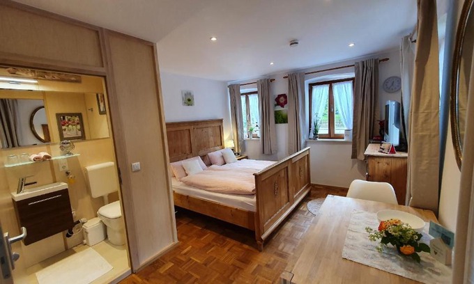 Vogtareuth Apartment | Gästezimmer Vogtareuth Rinser