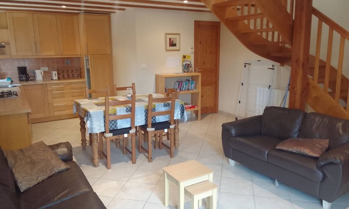 Rostrenen House | Gîte 5 Personnes en Centre Bretagne, Avec Piscine Exterieure Chauffée et spa