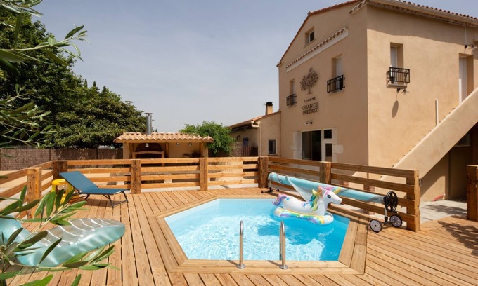 Narbonne House | Gîte au Domaine Chante Perdrix Proche de la mer
