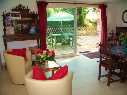 La Garnache House | Gîte authentique avec terrasse, jardin clos et wifi à La Garnache - FR-1-426-140