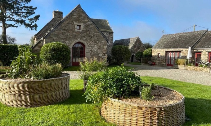 Plougonven House | Gîte between Baie de Morlaix and Monts d'Arrée, Finistère, Brittany