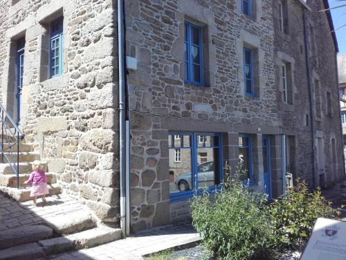 Moncontour House | Gîte Charbonnerie