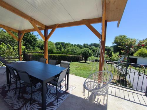 Azerailles House | Gîte cosy en bois avec son jardin