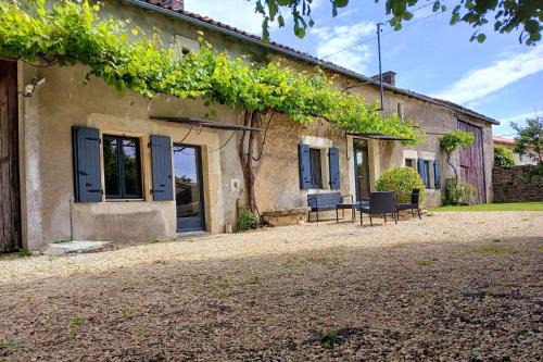 Chaunay House | Gîte de Bena