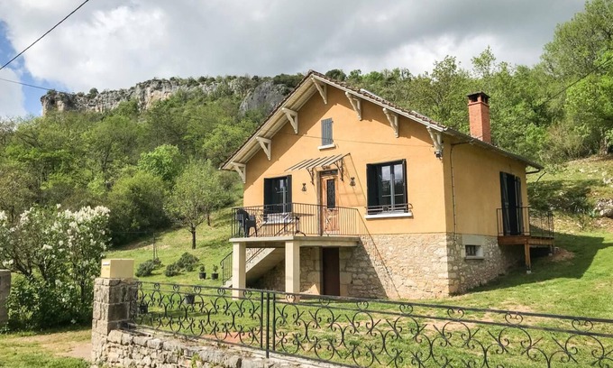 Marcilhac-sur-Cele House | Gîte de Mamie Renée - MARCILHAC SUR CELE