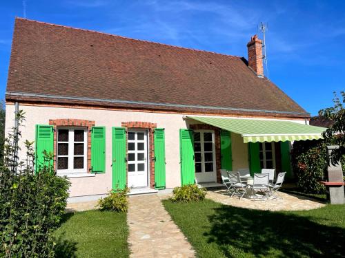 Amilly House | Gîte du canal rue de la Tuilerie