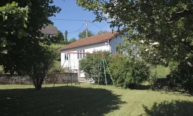 Mauriac House | Gîte du Pont Vert in Mauriac