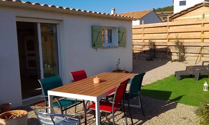 Saint-Antonin-du-Var House | Gîte Lescale Provençale Séjour Nature Bien-être