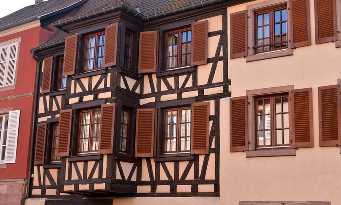 Kaysersberg-Vignoble House | Gîtes du Couvent, "Oriel" beautiful apartment in historic center of Kaysersberg