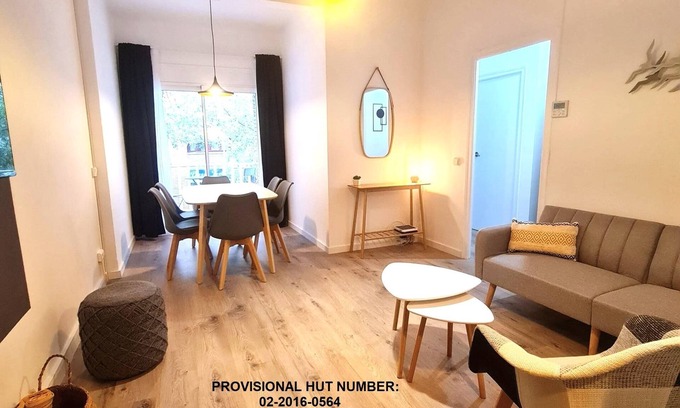Horta-Guinardo Apartment | G11- Nice Apartment 4 Bedrooms With Balcony. Avenida Gaudi. Eixample, Barcelona