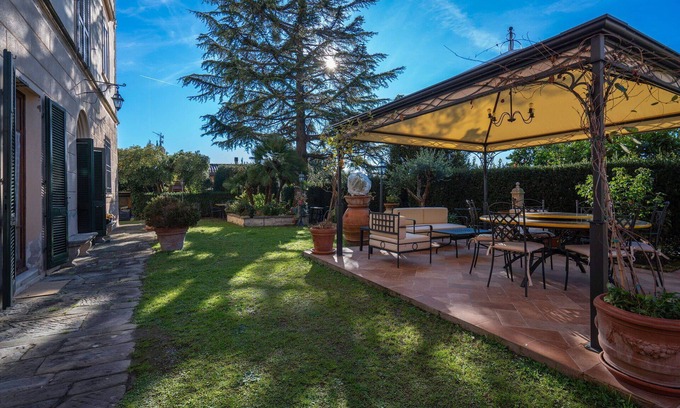 Terricciola Apartment | Gaby Apartment In Villa, Wifi, Terricciola, Pisa