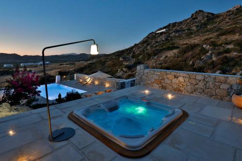 Maragas Villa | GAIA "well living house"