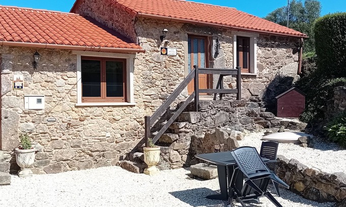 Curtis House | Galician Vintage Stone Cottage for 2 people
