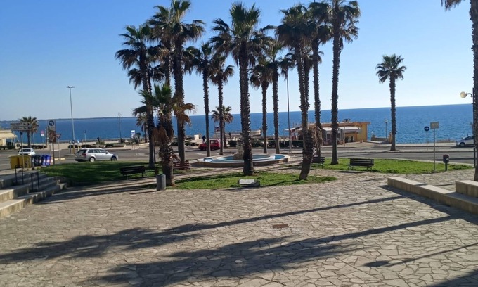 Province of Lecce Apartment | Gallipoli Lungomare apartment 10 seats seafront
