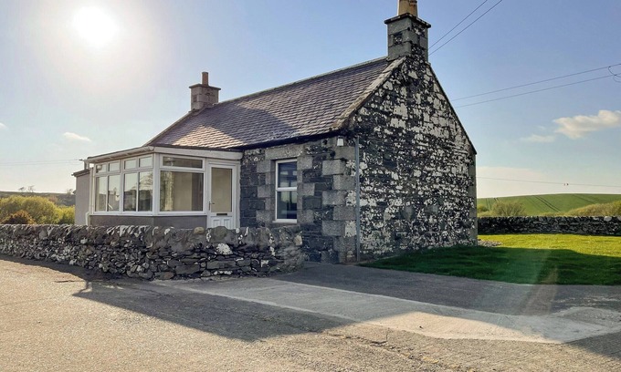 Newton Stewart Cottage | Galloway Farmstay - Broughton