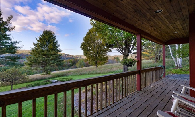 Quechee House | Game Room/Bar, Sleeps 14 | Mountain View Estate