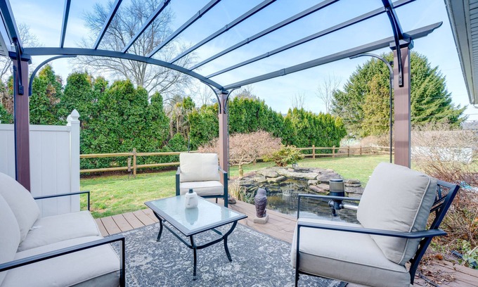 Coopersburg House | Game Room & Pond: Coopersburg Oasis!