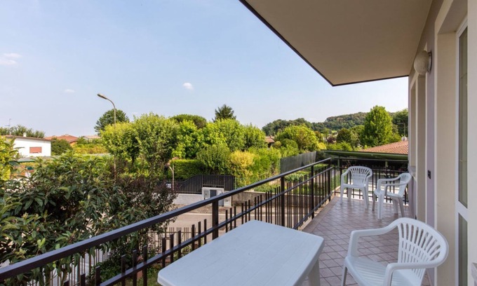 Monte House | GARD@SUN 1 - lake on foot - balcony -parking