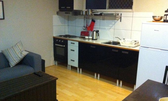 Redland Bay Apartment | Garden 1 bedroom Flat