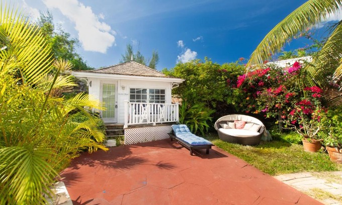 Nassau Apartment | Garden Cottage - At Orange Hill