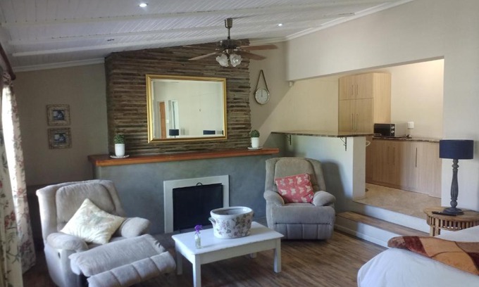 Komani House | Garden Court B&B