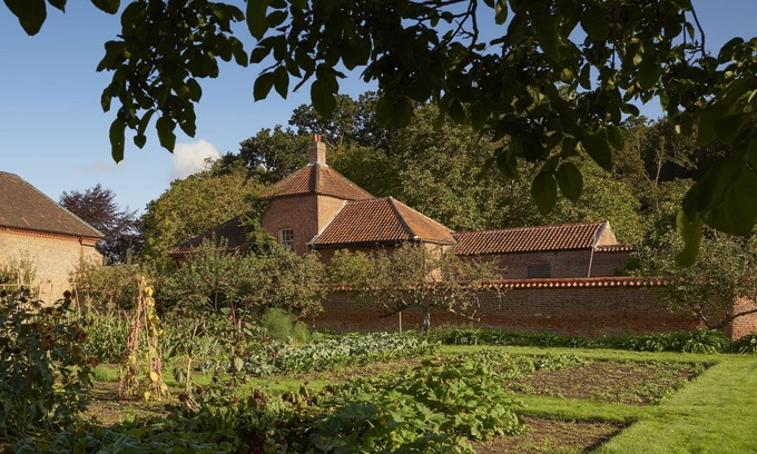 Wolterton Cottage | Garden House - a beautiful cottage at Wolterton Park sleeping 6 guests