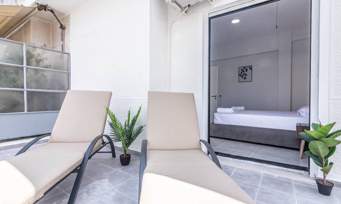 Kinosargous Apartment | Garden of Eden in Koukaki