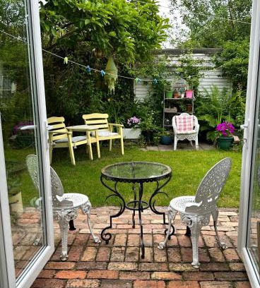 Belfast Apartment | Garden Snug