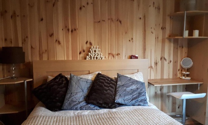 Fryent House | Garden Studio Cottage